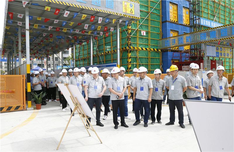 7月25日，安徽公司2021年上半年区域项目管理标准化推进会在合肥召开，130余人参加了当天的观摩和会议